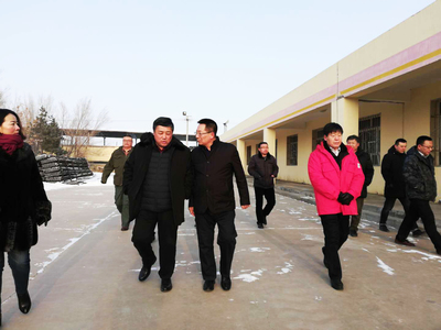 公司董事長張喜慶一行到新疆檢查指導(dǎo)工作